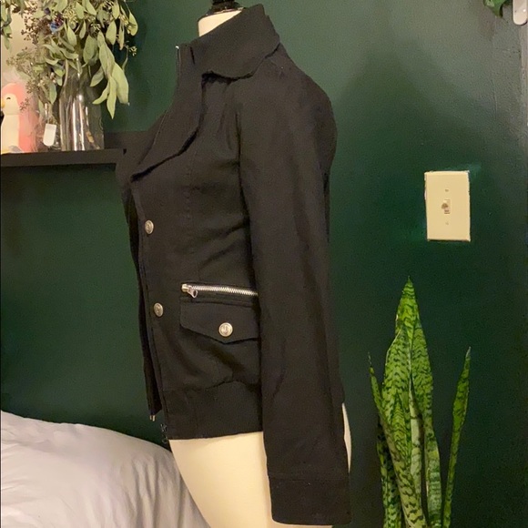 Black jacket - Picture 2 of 4